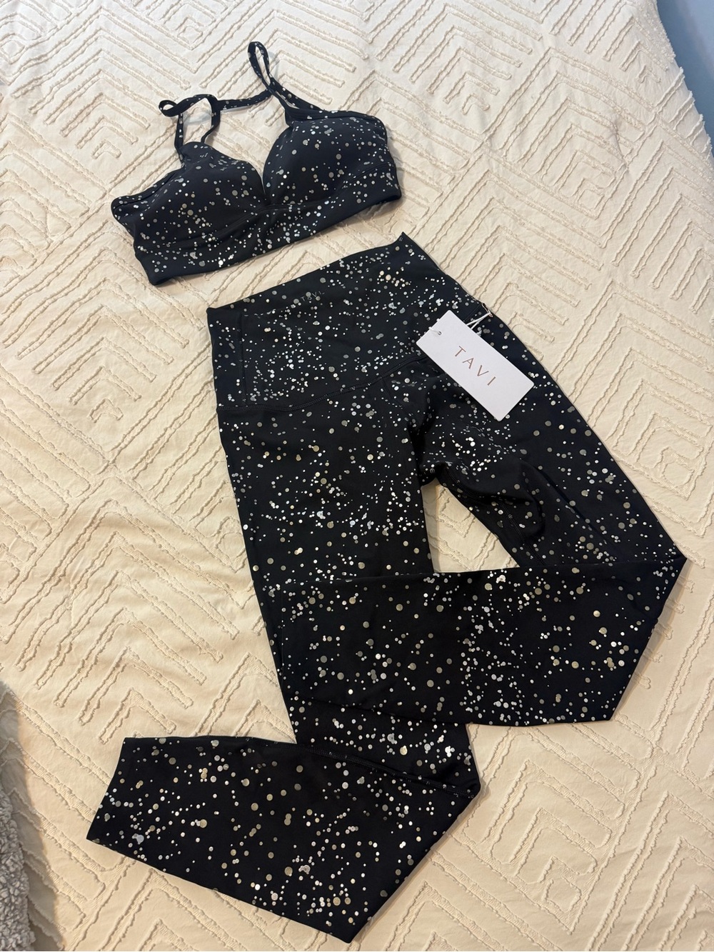 TaviActive High-Waisted 7/8 Tight - Ebony Glimmer